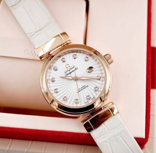 425.63.34.20.55.001 Omega De Ville Ladymatic