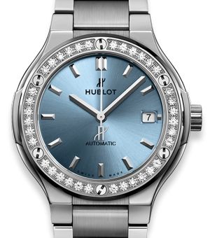 568.NX.891L.NX.1204 Hublot Classic Fusion 38 мм