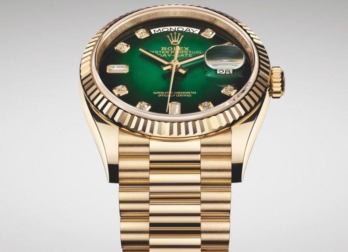 128238 Green ombre set with diamonds Rolex Day-Date 36