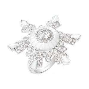 JRG02765 Boucheron Nature Triomphante