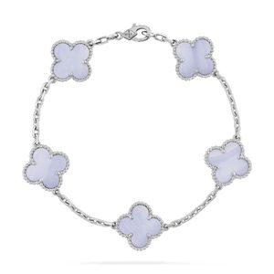 VCARD34700 Van Cleef & Arpels Alhambra