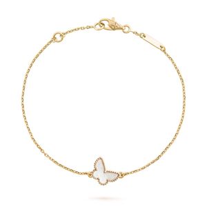 VCARF69000 Van Cleef & Arpels Alhambra
