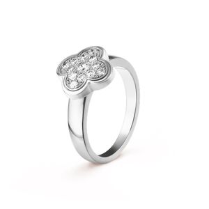 VCARD81100 Van Cleef & Arpels Alhambra