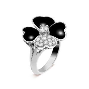 VCARO51X00 Van Cleef & Arpels Flora