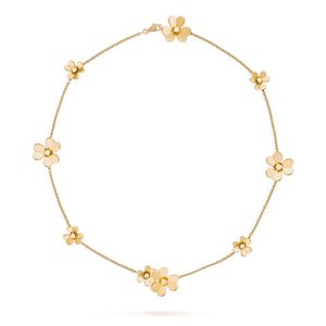 VCARD31500 Van Cleef & Arpels Flora