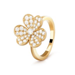 VCARP2V000 Van Cleef & Arpels Flora