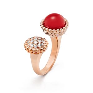 VCARO9SV00 Van Cleef & Arpels Perlee