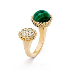 VCARO9SU00 Van Cleef & Arpels Perlee