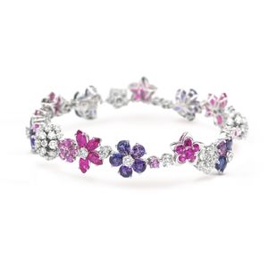 VCARP05C00 Van Cleef & Arpels Classic High Jewelry
