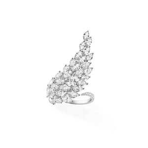 5786 white gold Messika Angel