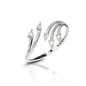 White gold bangle with diamonds Verdi Gioielli Swing