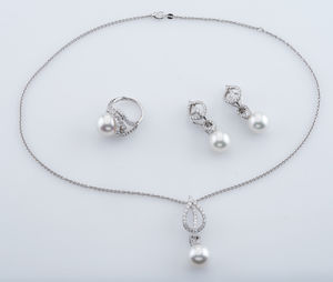 jewelry set Мікімото Laurel