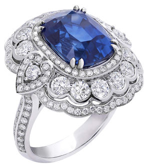 2015798 Garrard Jewelled Vault