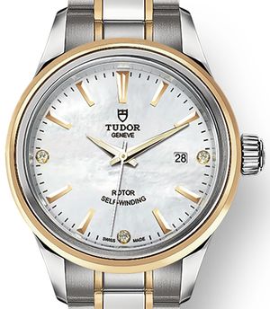 M12103-0017 Tudor Style