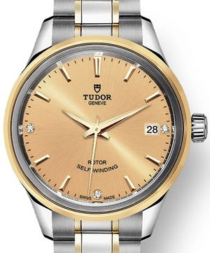 M12303-0004 Tudor Style