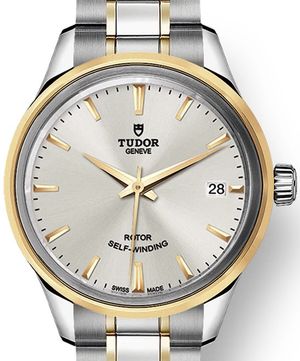 M12303-0002 Tudor Style