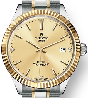 M12513-0007 Tudor Style
