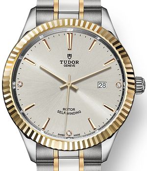M12713-0009 Tudor Style