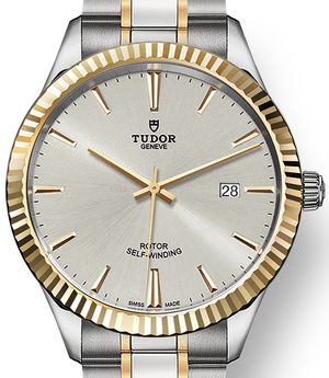 M12713-0003 Tudor Style