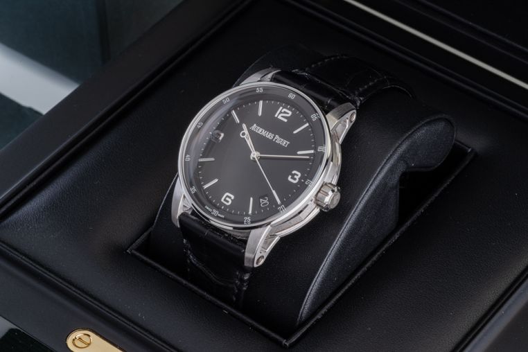 15210BC.OO.A002CR.01 USED Audemars Piguet CODE 11.59 by Audemars Piguet