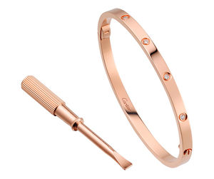 B6047917 Cartier Love