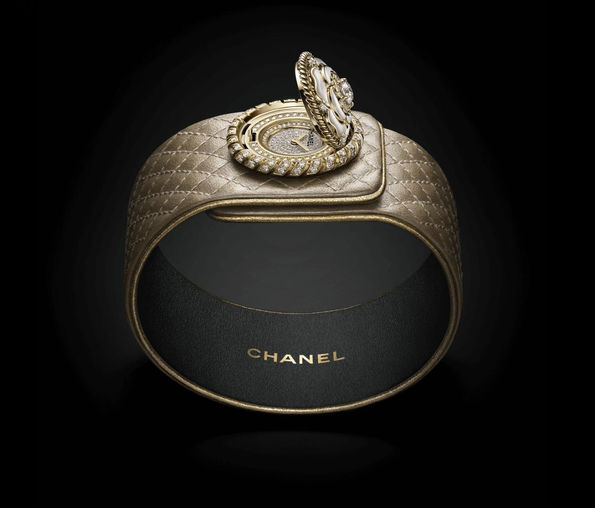 H7069 Chanel Mademoiselle Prive Bouton