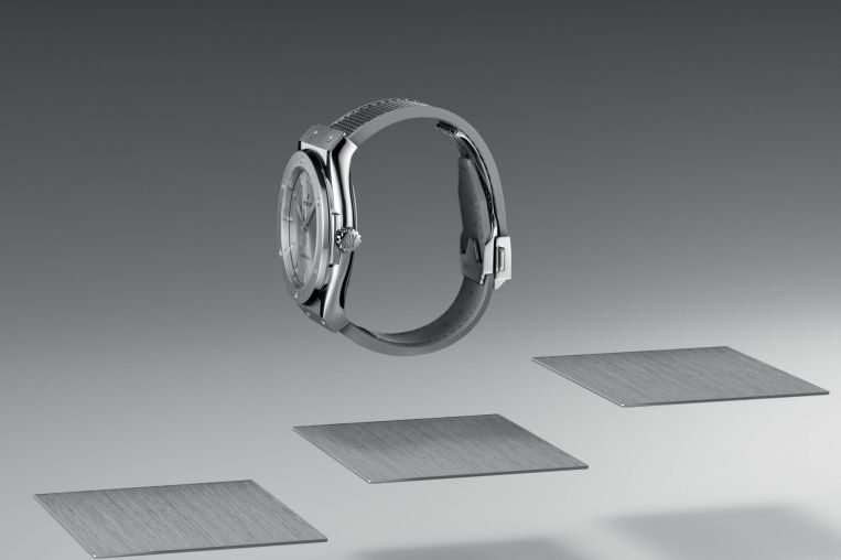 542.NX.5610.NR.HEC24 Hublot Classic Fusion 42 мм