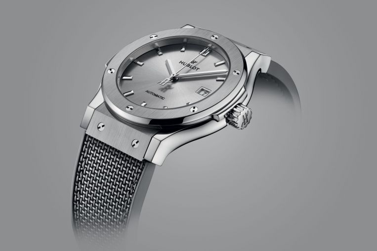 542.NX.5610.NR.HEC24 Hublot Classic Fusion 42 мм