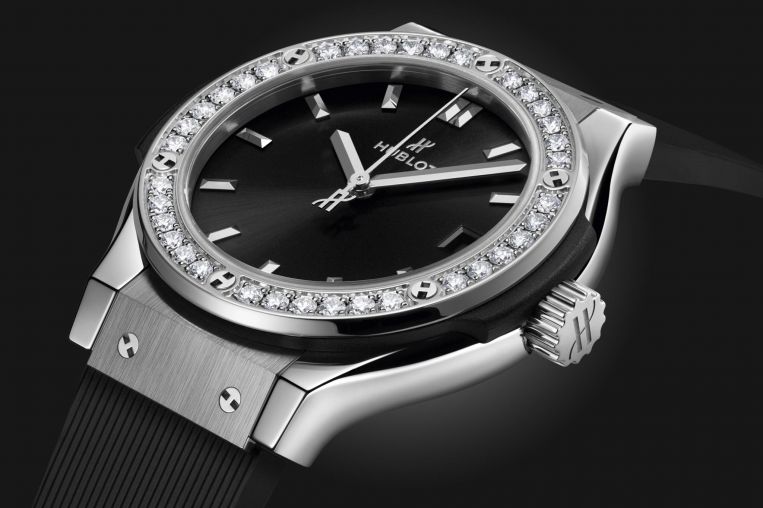 581.NX.1470.RX.1104 Hublot Classic Fusion 33 мм