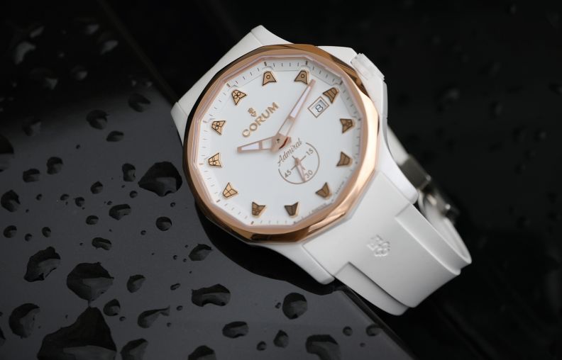 A395/04460 - 395.600.92/F379 WG10 Corum Admiral Legend