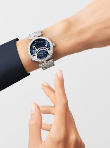 VCARO90900 Van Cleef & Arpels Poetic Complications®