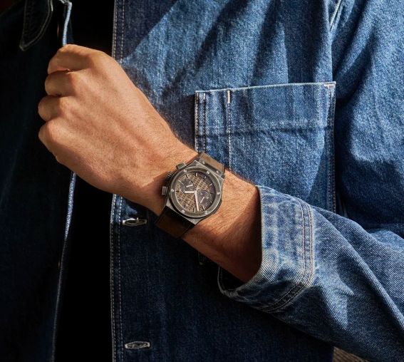 521.NX.1770.VR.BHL25 Hublot Classic Fusion Chronograph