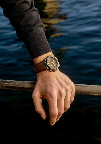 521.NX.1770.VR.BHL25 Hublot Classic Fusion Chronograph
