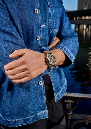 521.NX.1770.VR.BHL25 Hublot Classic Fusion Chronograph