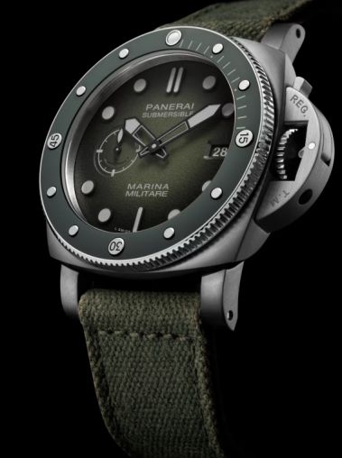 PAM01697 Officine Panerai Submersible