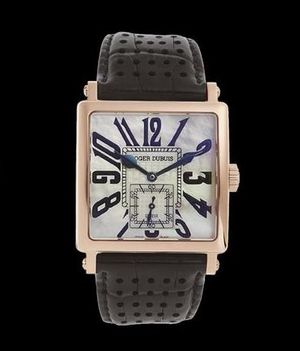 G37 14 5 GN1.6AC Roger Dubuis Golden Square